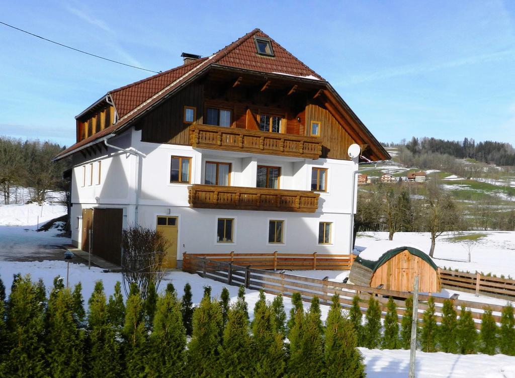 Baby- Und Kinderbauernhof Riegler Rossleithen Exterior photo